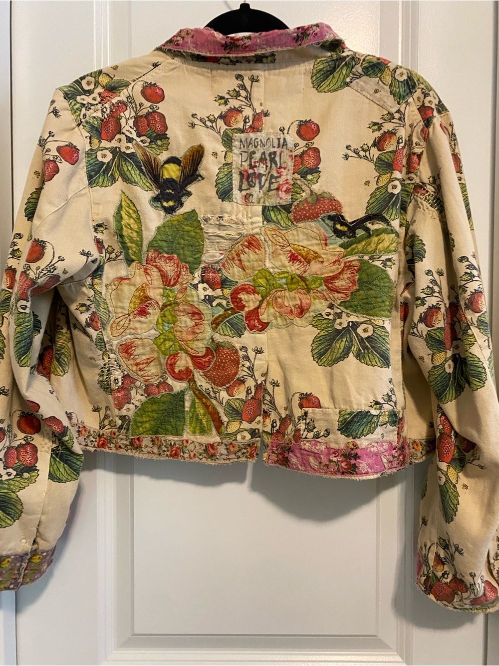 Magnolia Pearl JACKET 657-BLMBR-OS
Printed Cropped Kelley Coat - Picture 3 of 11